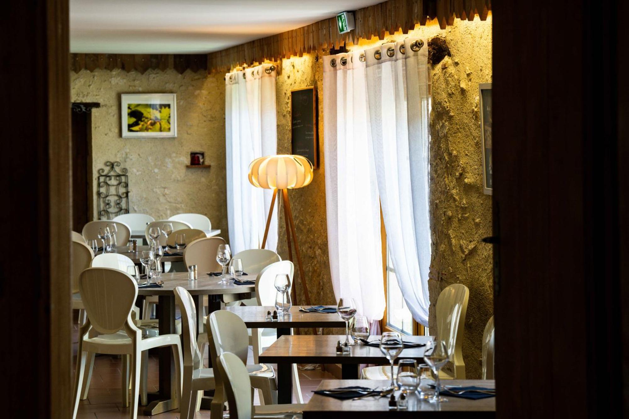 Logis L'Auberge De Larressingle Exteriér fotografie
